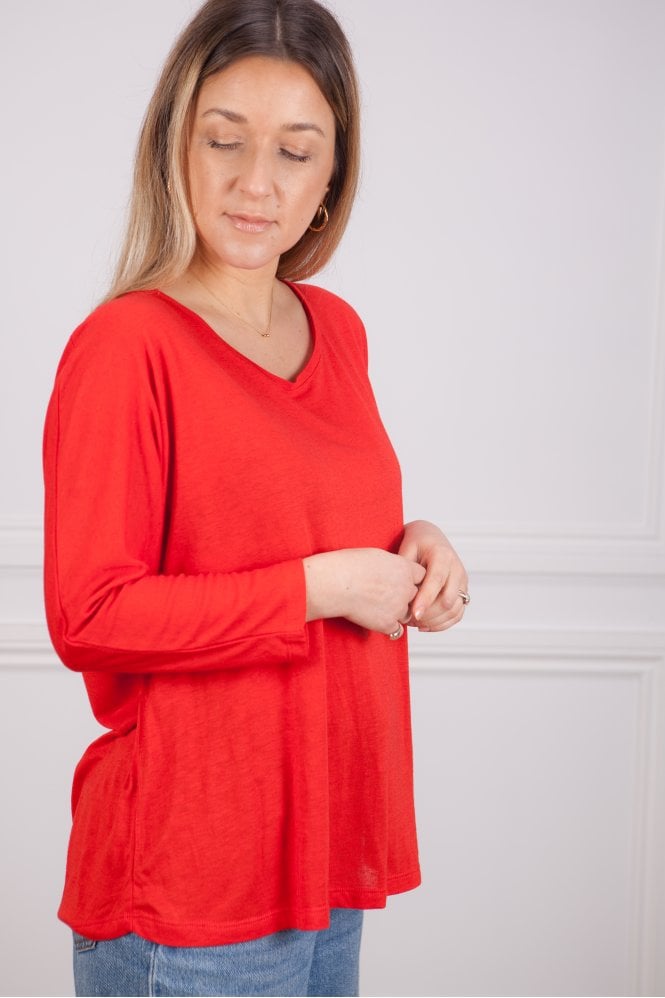 Absolut Cashmere Valentine Scoop Neck Top in Red