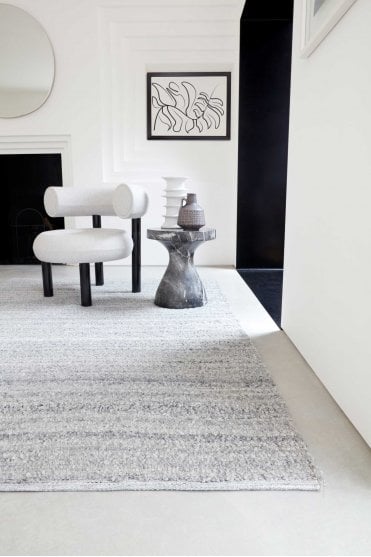 Abbus Rug in Steel