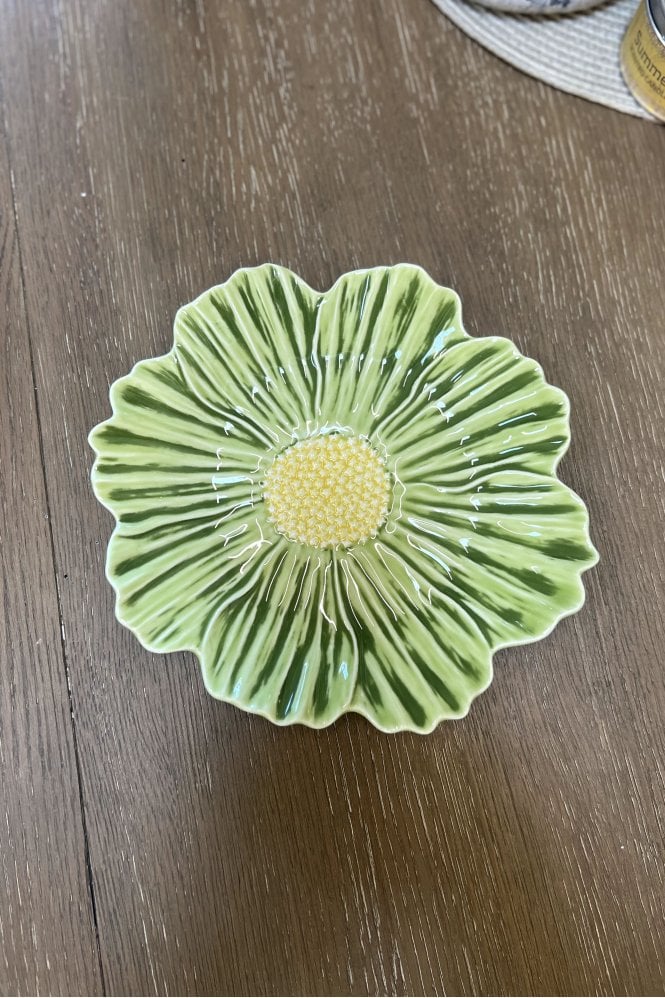 Bordallo Pinheiro Cosmos Fruit Plate  23cm