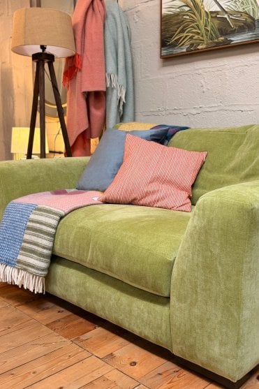 Chilson Love Seat in Apple