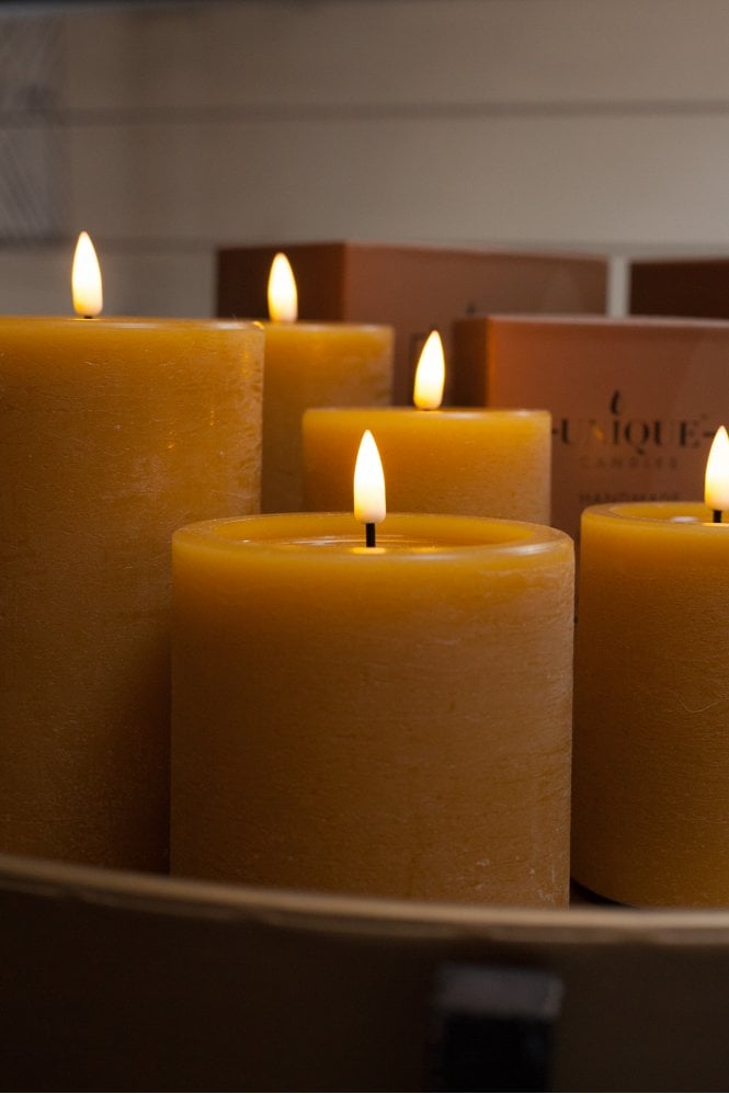 Deluxe Homeart Unique LED Candle Curry 10 x 10cm