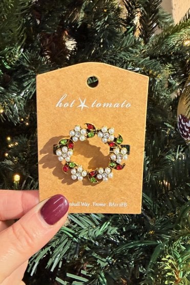 Festive Pearl Wreath