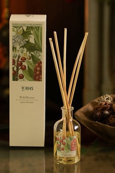 RHS Heritage Wild Berries Reed Diffuser