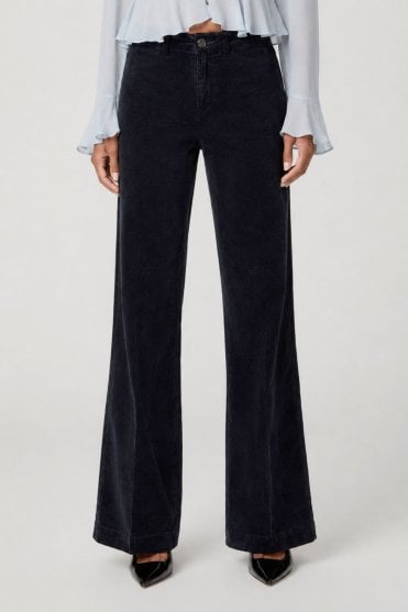 Leenah 32 Jean