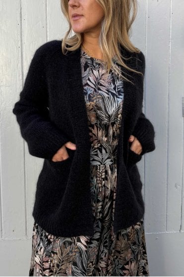 Bruneti Cardigan in Black