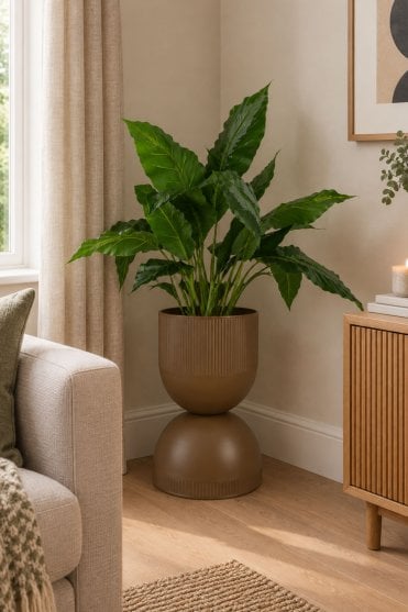 Medium Tonar Plant Pot in Mocha Brown