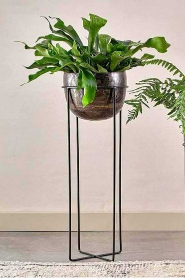 Endo Reclaimed Iron Planter Stand Large