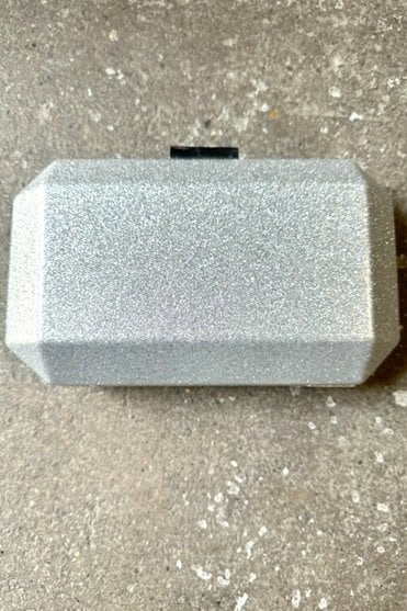 Metallic Patent Facetted Pod