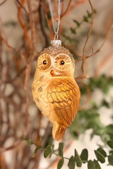 Oscar Hooting Owl
