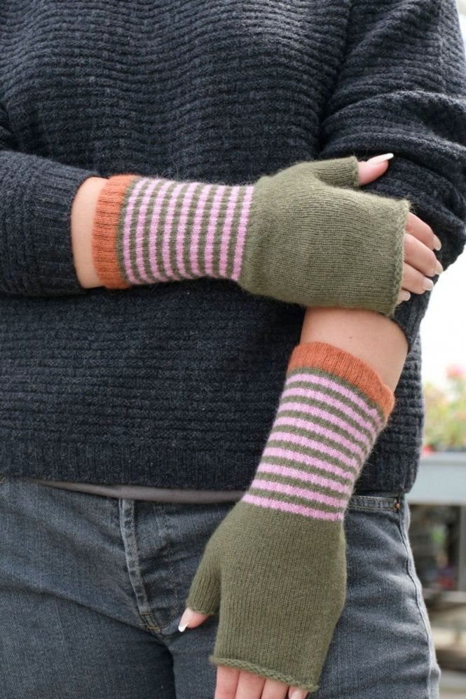 Quinton & Chadwick Angora Mitten