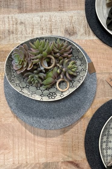 Vilma Round Table Mat in Granit 36cm
