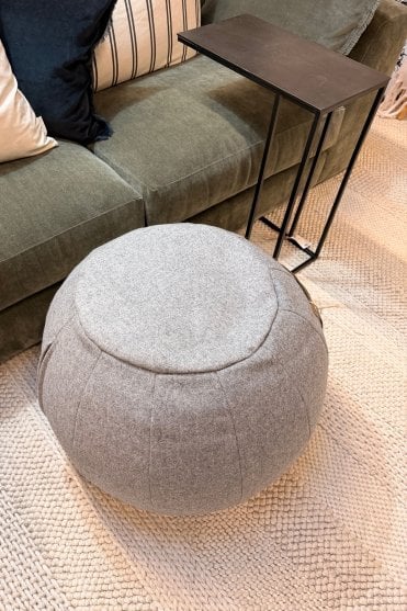 Viskan Pouffe in Granit