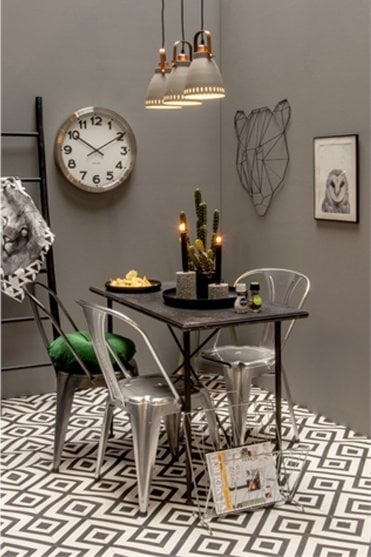 Linear Panther Memo Rack in Black