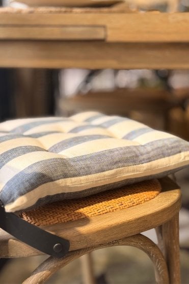 Wide Stripe Seat Pad with Ties in Flint Blue