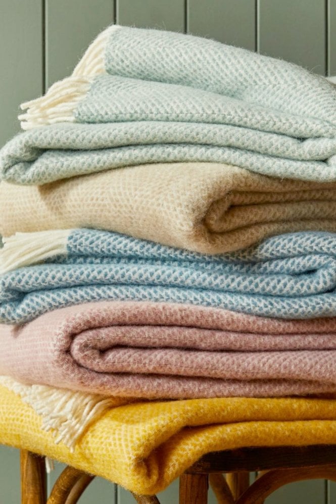 TWEEDMILL Beehive Throw in Petrol
