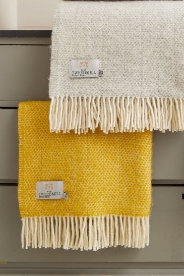 Beehive Throw in Yellow