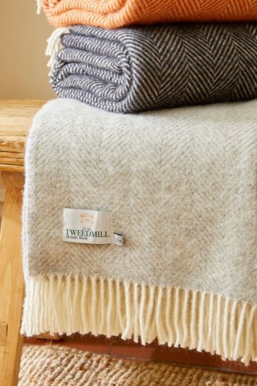 Fishbone Throw in Silver Grey