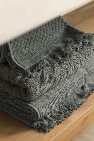Zoe Bath Towel in Thym