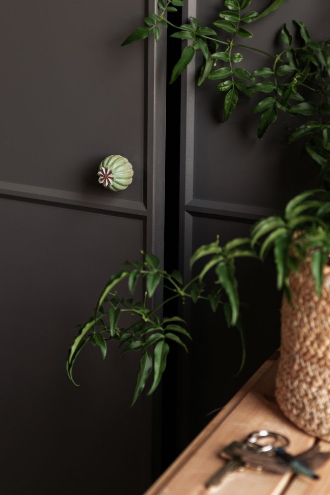 Wildlife Garden Cabinet Knob Poppy Pod
