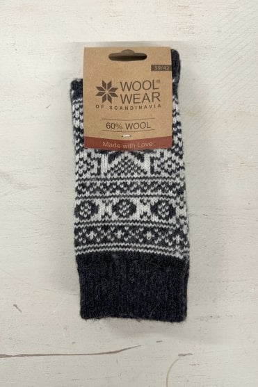 Danish Socks in Snowflakes Black
